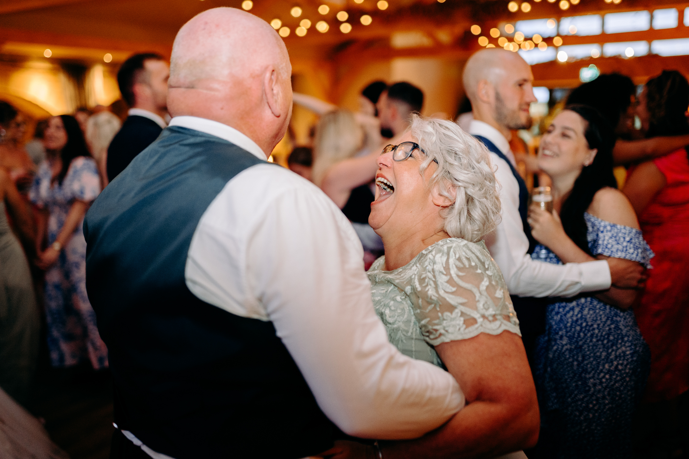 fun dancefloor photography