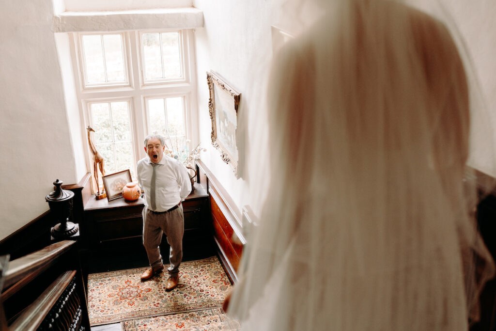 natural bridal prep photography