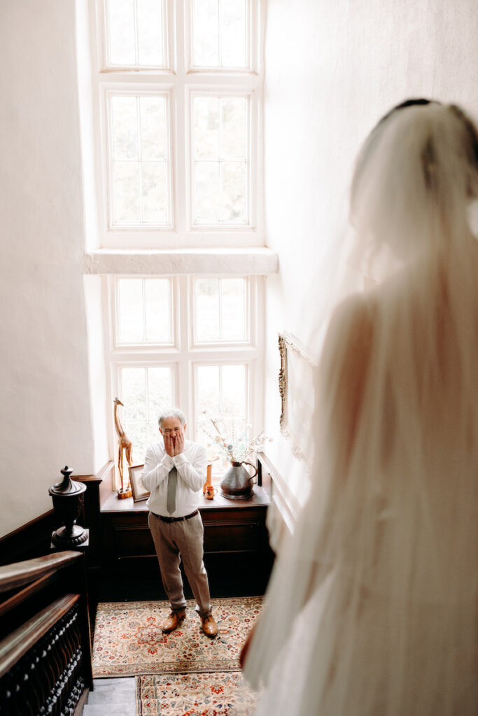 natural bridal prep photography