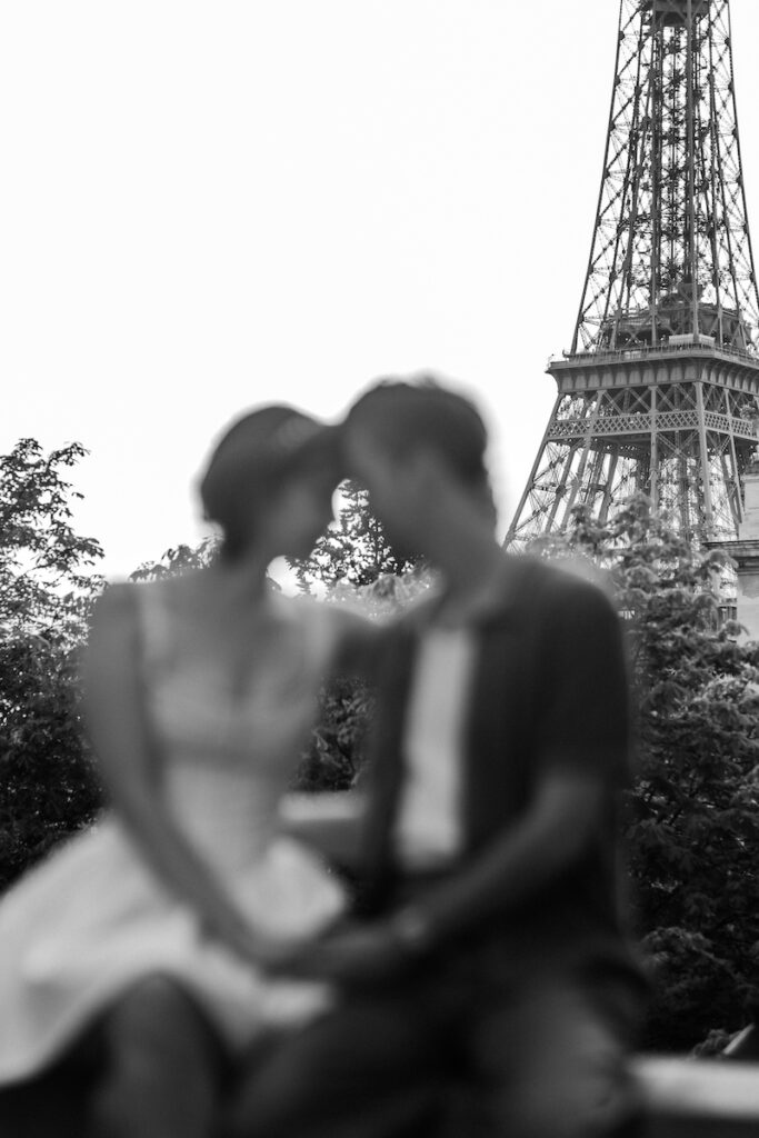 paris pre-wedding photoshoot photographer