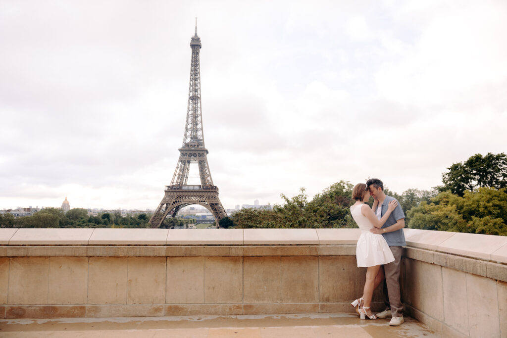 Trocadero square engagement photoshoot