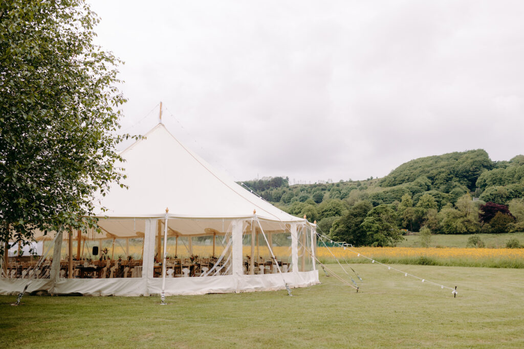 natural wedding photographer in the peak district, at eyam hall weddings