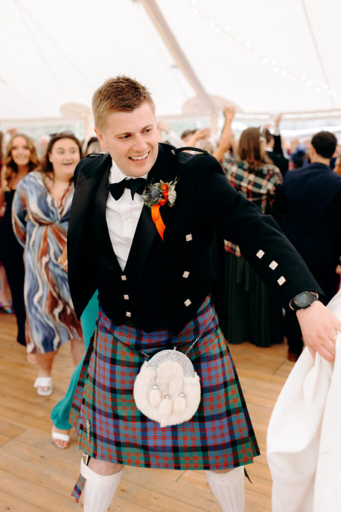 scottish ceilidh at a peak district wedding, fun wedding photographer