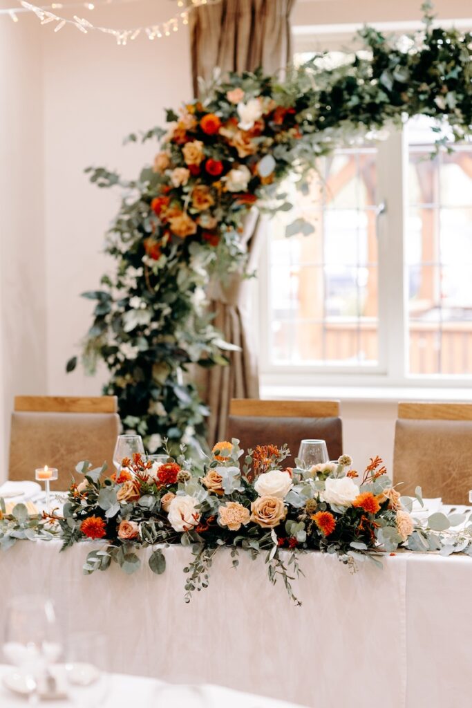 autumnal wedding at derbyshire wedding venue, white hart inn