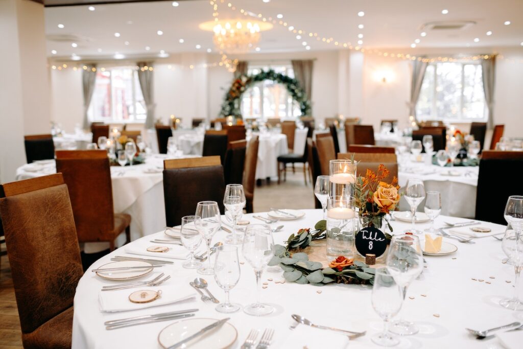 autumnal wedding at derbyshire wedding venue, white hart inn