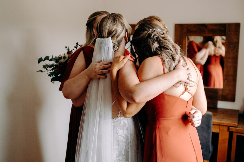 bridal prep at the white hart inn in derbyshire