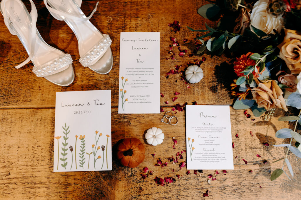 autumnal wedding at derbyshire wedding venue, white hart inn