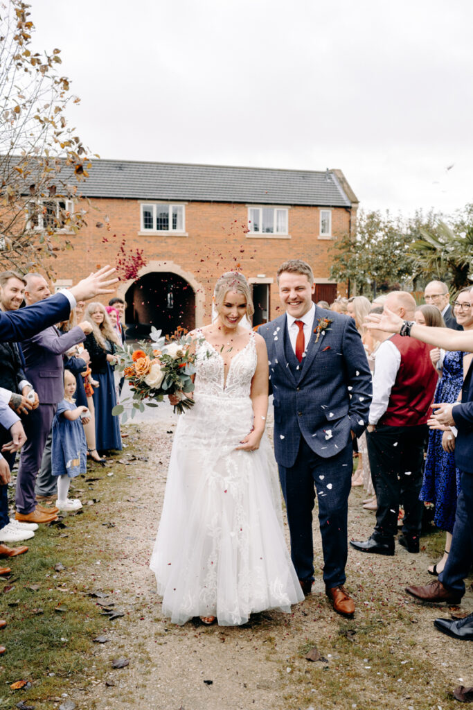 autumnal wedding at derbyshire wedding venue, white hart inn