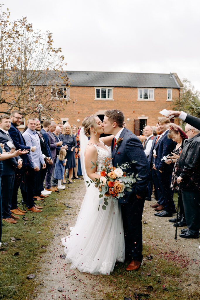autumnal wedding at derbyshire wedding venue, white hart inn