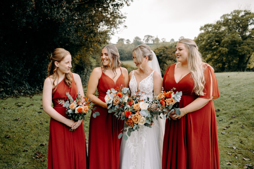 autumn wedding photography at the white hart inn in derbyshire