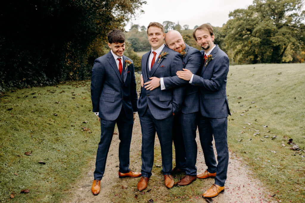 autumn wedding photography at the white hart inn in derbyshire