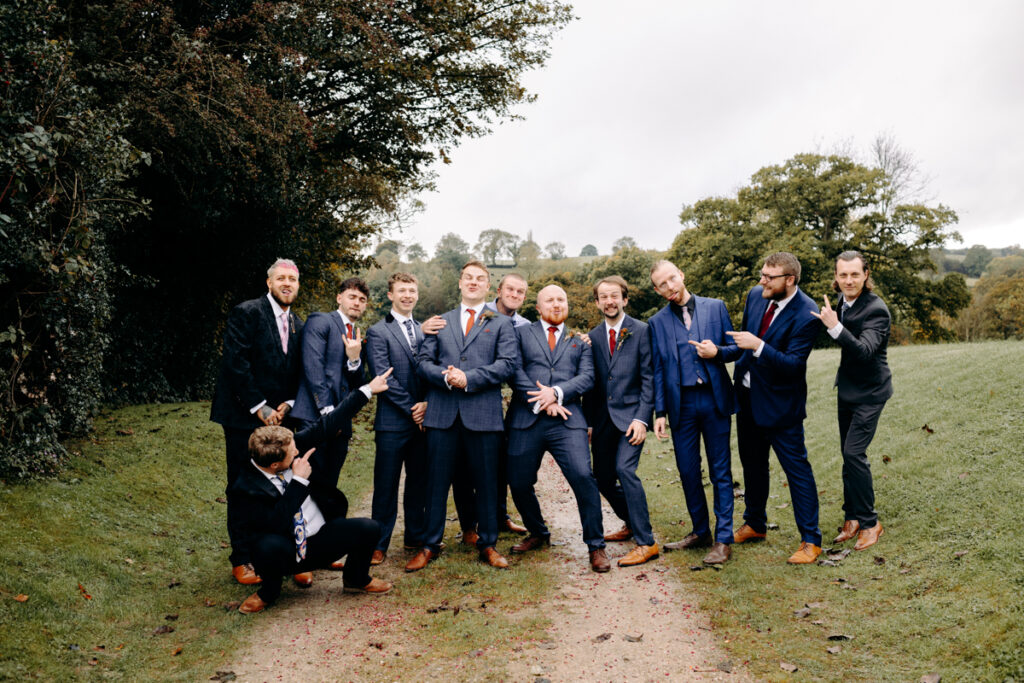 autumn wedding photography at the white hart inn in derbyshire