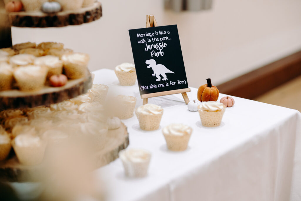 autumnal wedding at derbyshire wedding venue, white hart inn