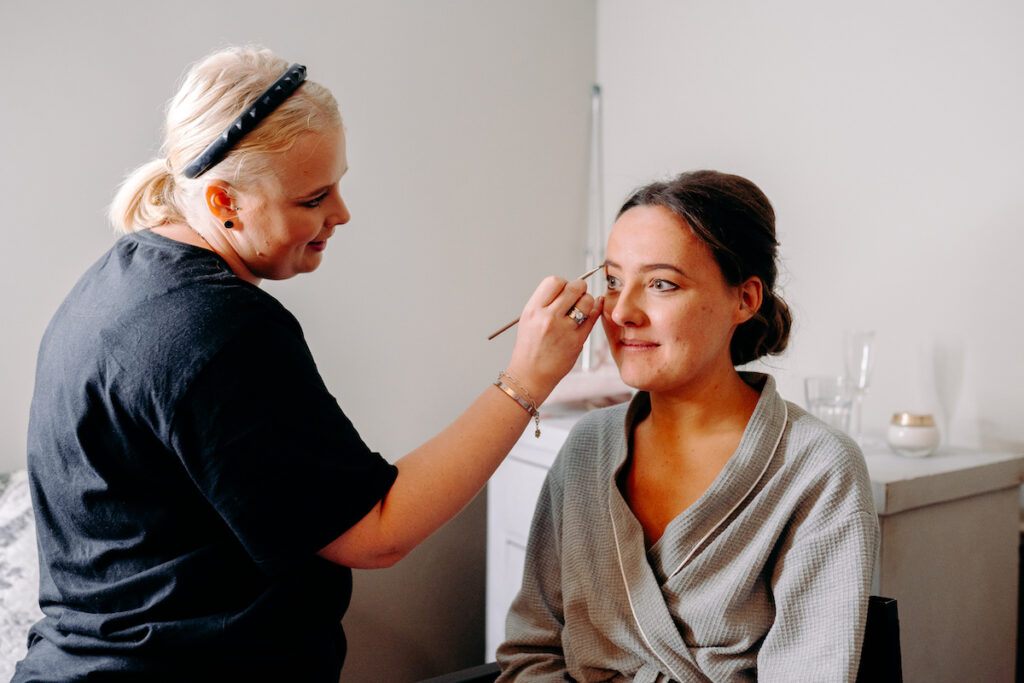 natural bridal prep photography in derbyshire