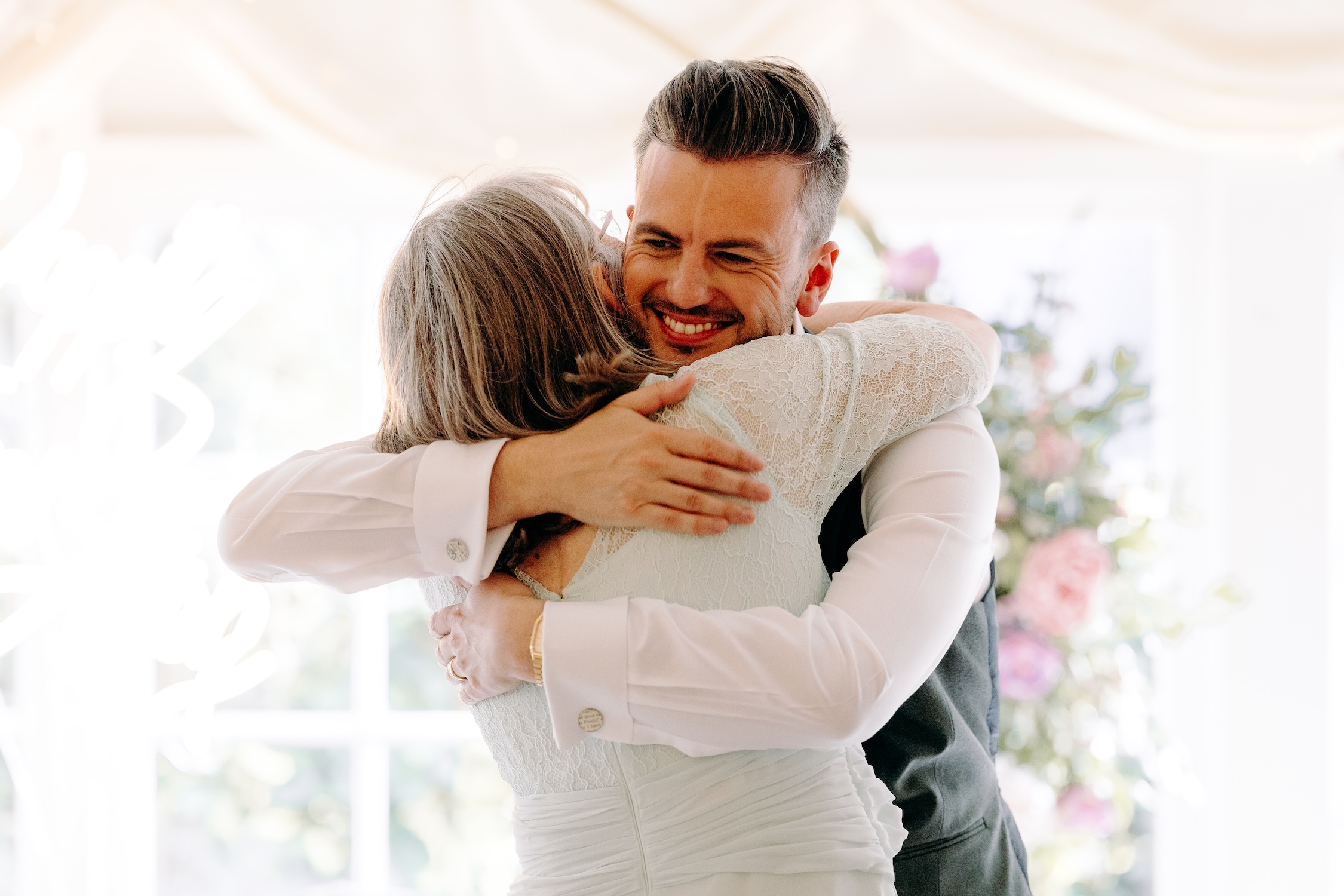 natural wedding photography in kent at marleybrook house