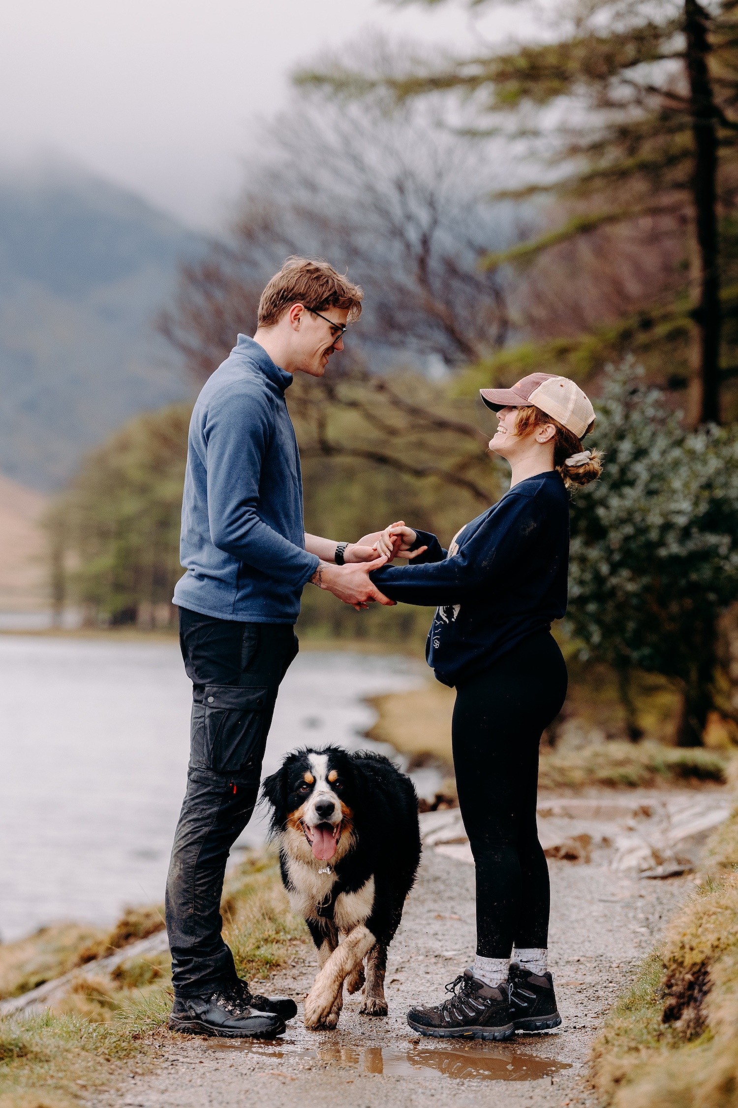 couples photography at Buttermere lake in the lake district national park
