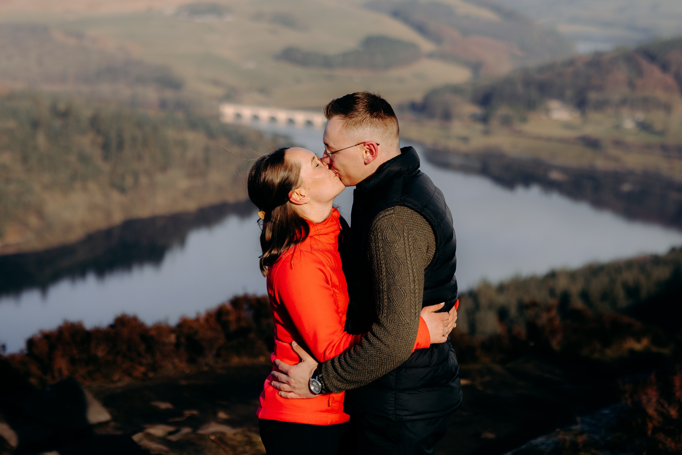 sunrise engagement photography at bamford edge, peak district