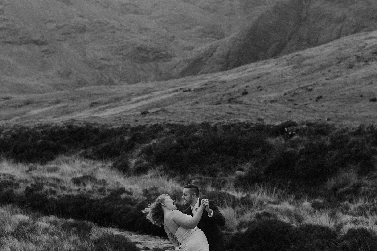 Black and white photo of Skye mountains and elopement landscape