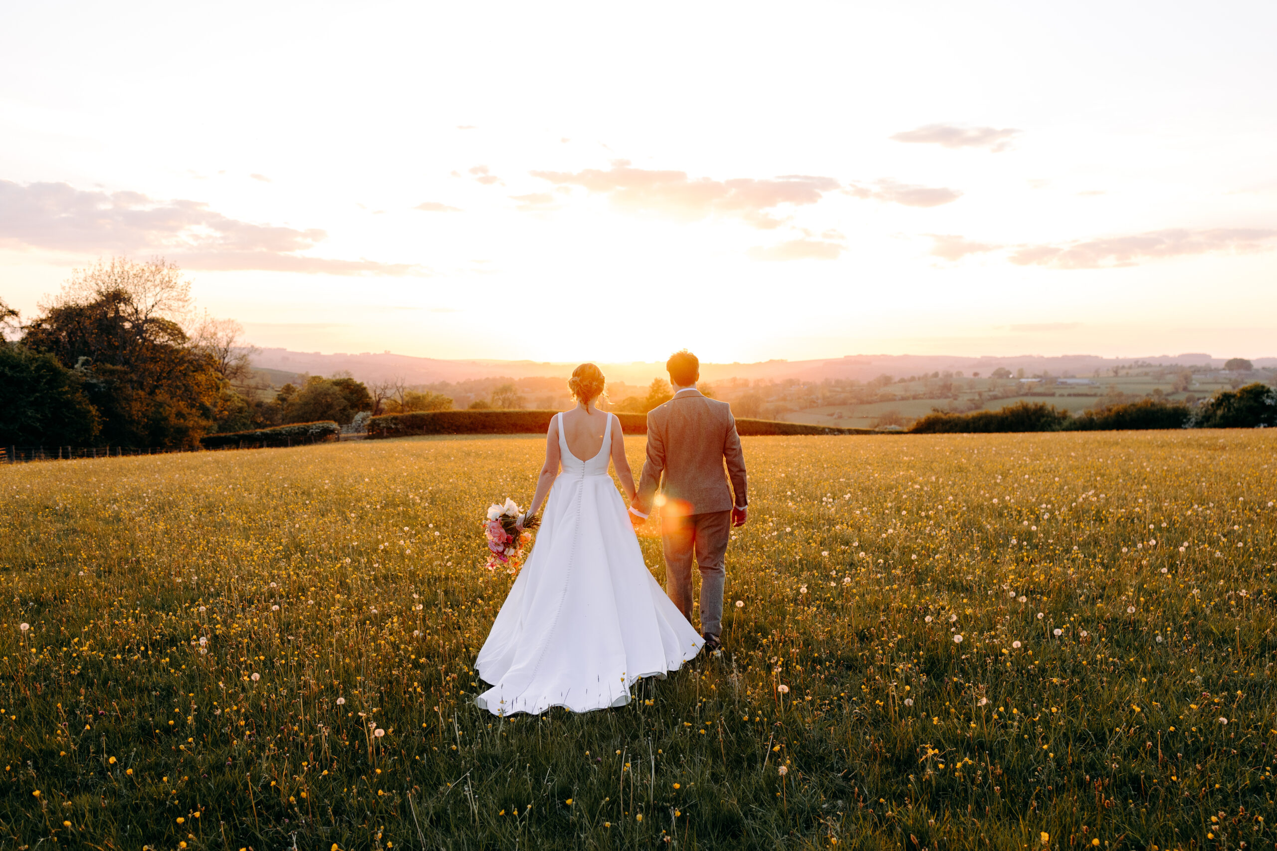 Natural wedding photography at Knockerdown Cottages